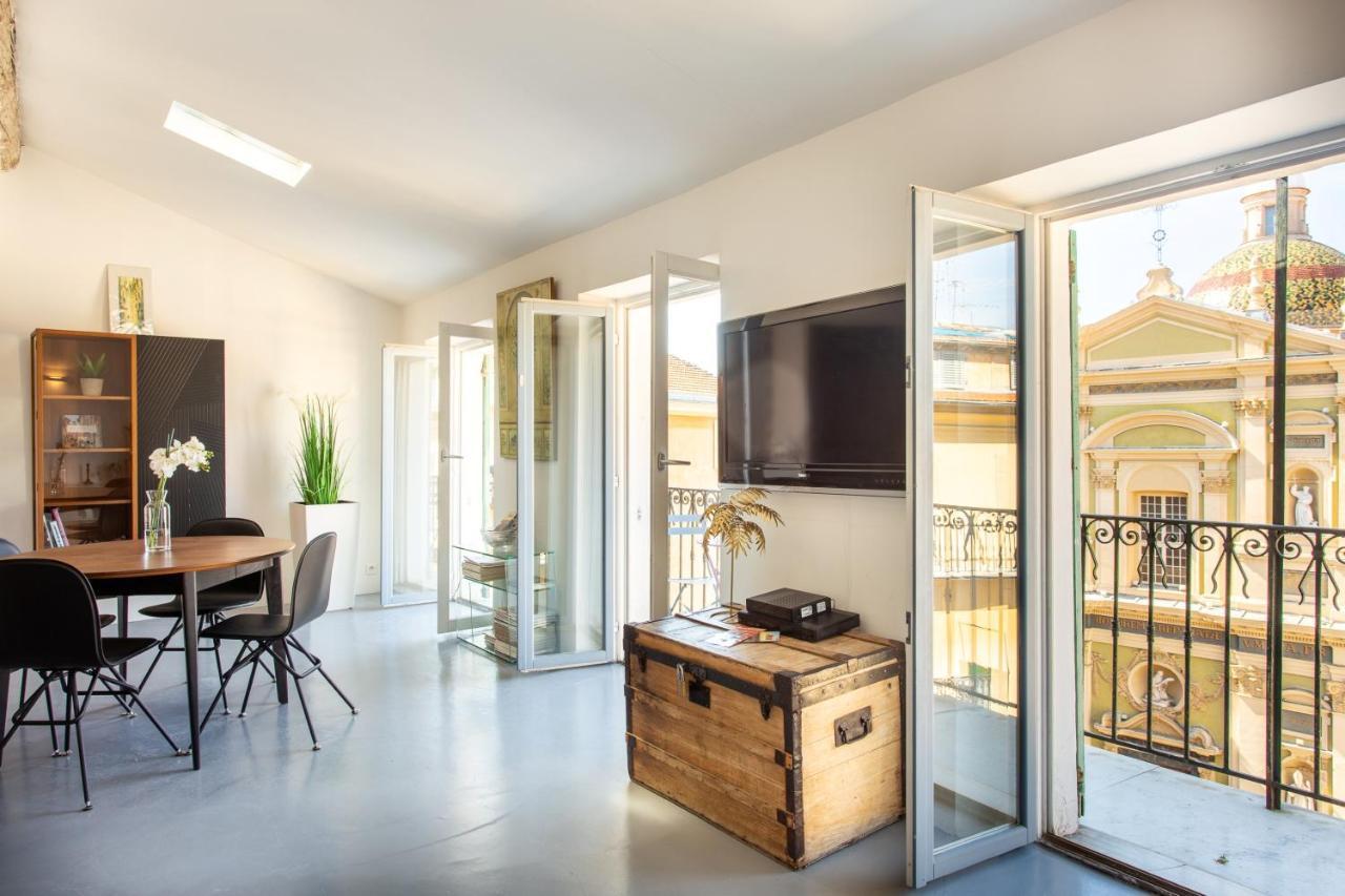 Ross 5- F2, Lumineux, Balcon, Loft, Clim, Vieux-Nice Buitenkant foto