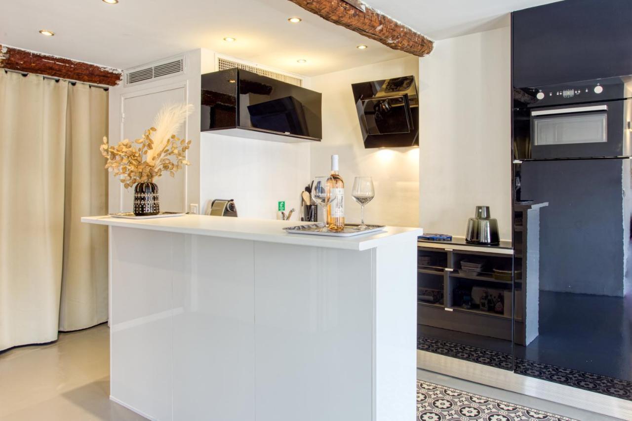 Ross 5- F2, Lumineux, Balcon, Loft, Clim, Vieux-Nice Buitenkant foto