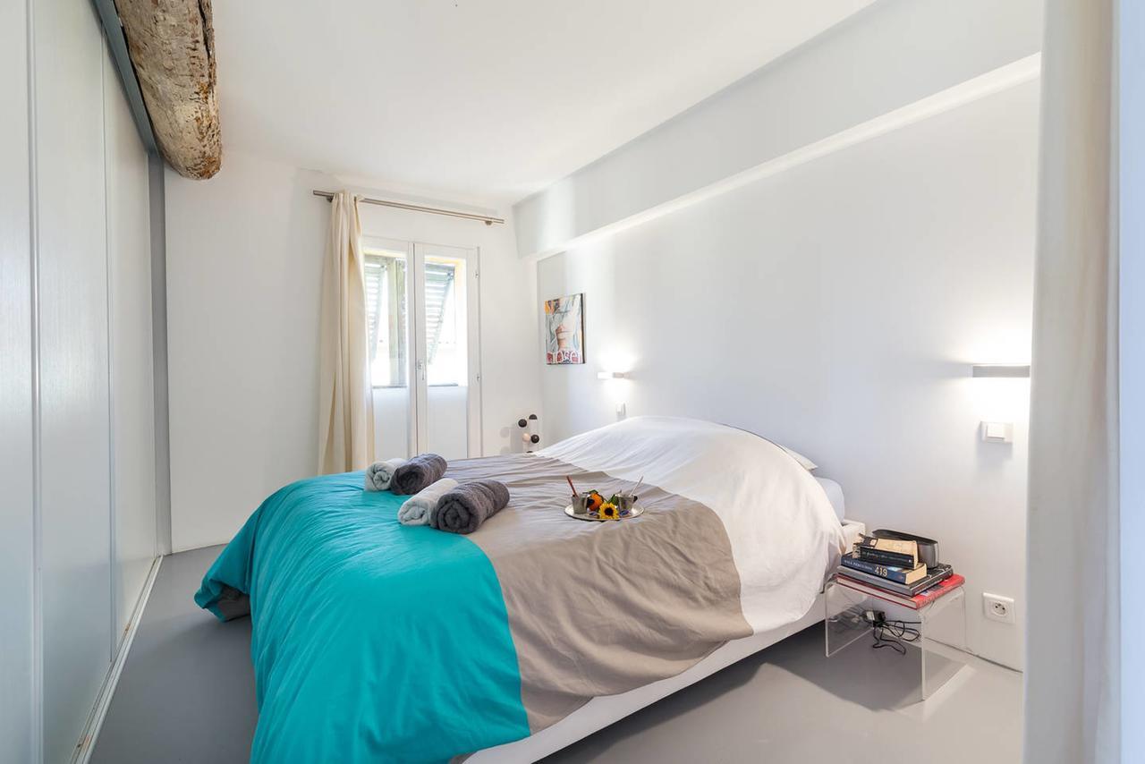 Ross 5- F2, Lumineux, Balcon, Loft, Clim, Vieux-Nice Buitenkant foto